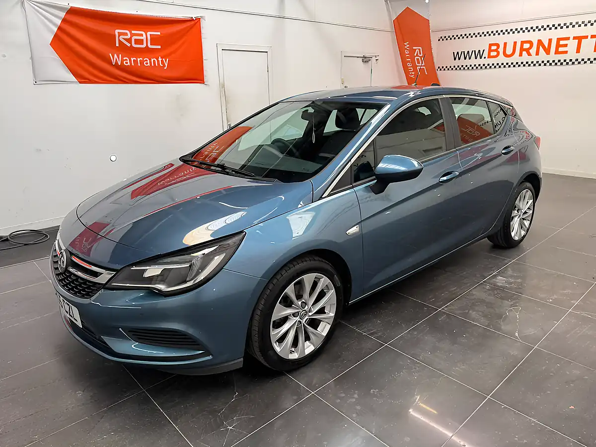 Used 2016 Vauxhall Astra Design Blue - Interior and Exterior details 9