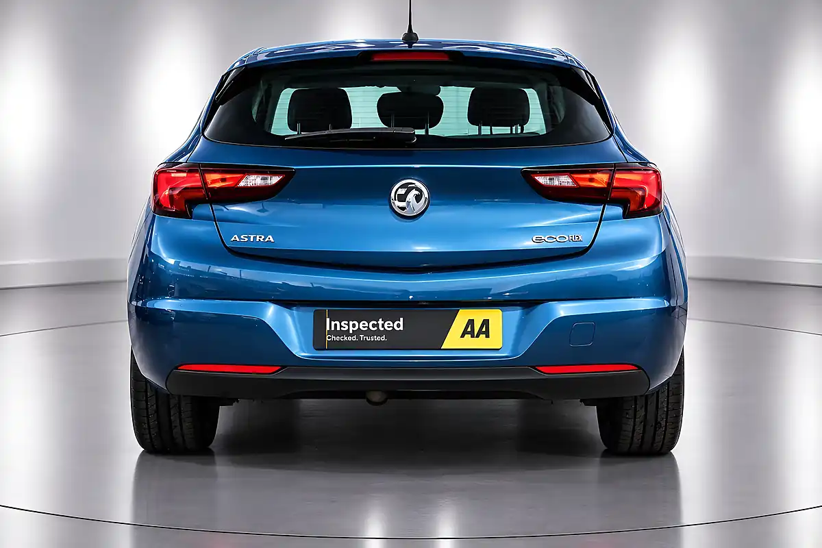 Used 2016 Vauxhall Astra Design Blue - Interior and Exterior details 10