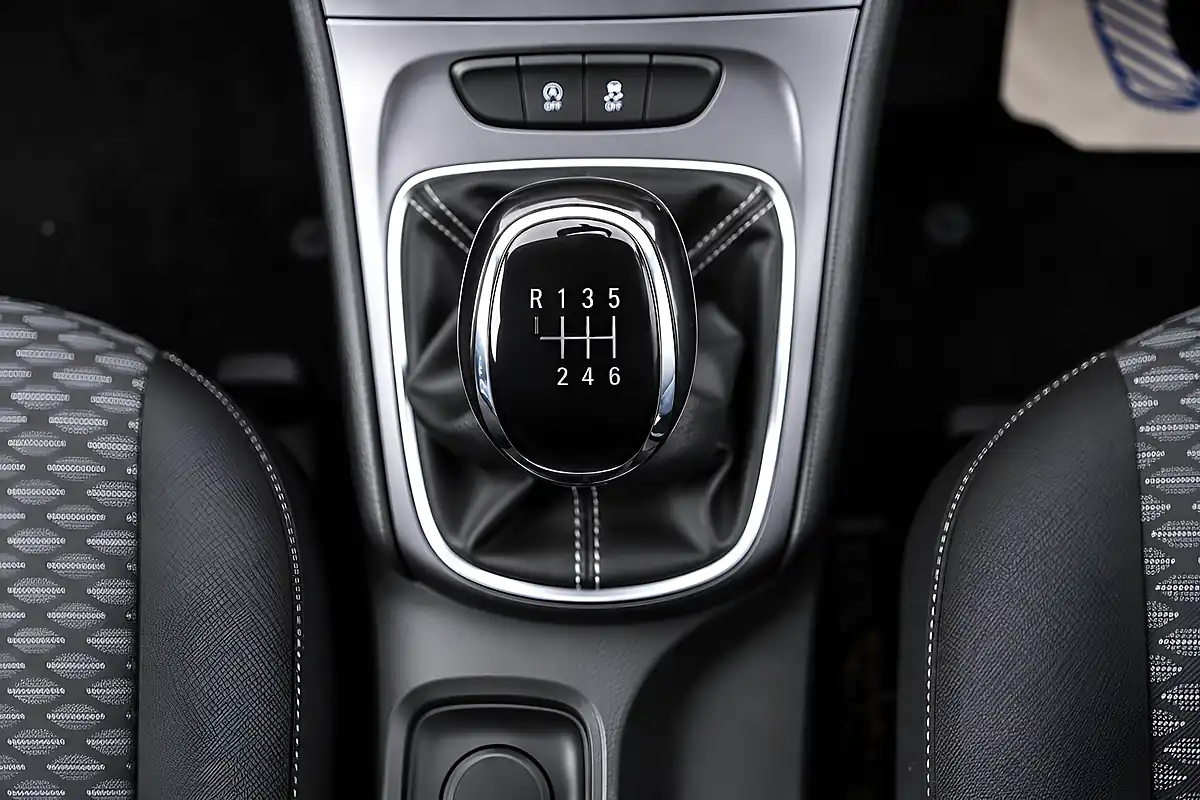 Used 2016 Vauxhall Astra Design Blue - Interior and Exterior details 13