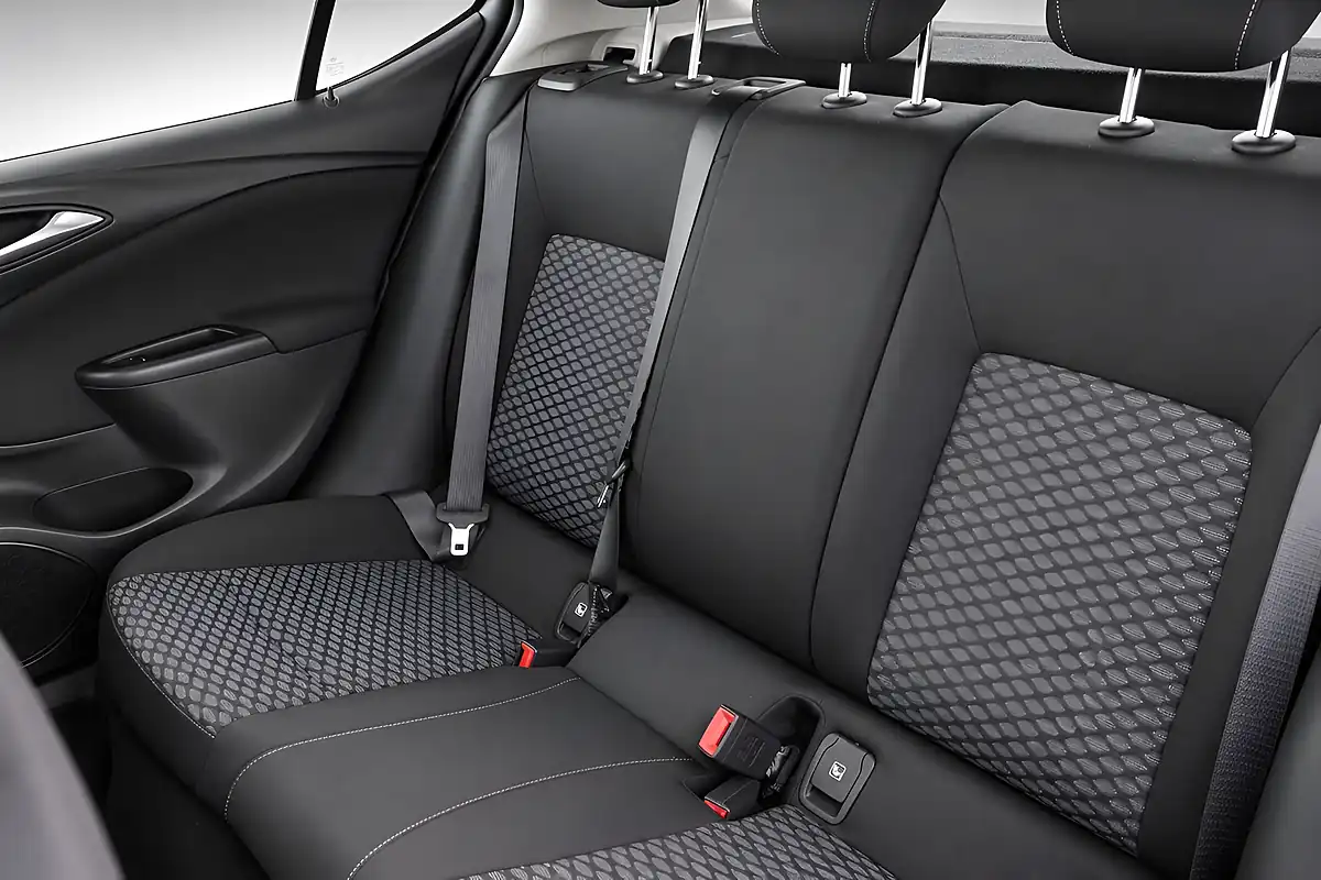 Used 2016 Vauxhall Astra Design Blue - Interior and Exterior details 17