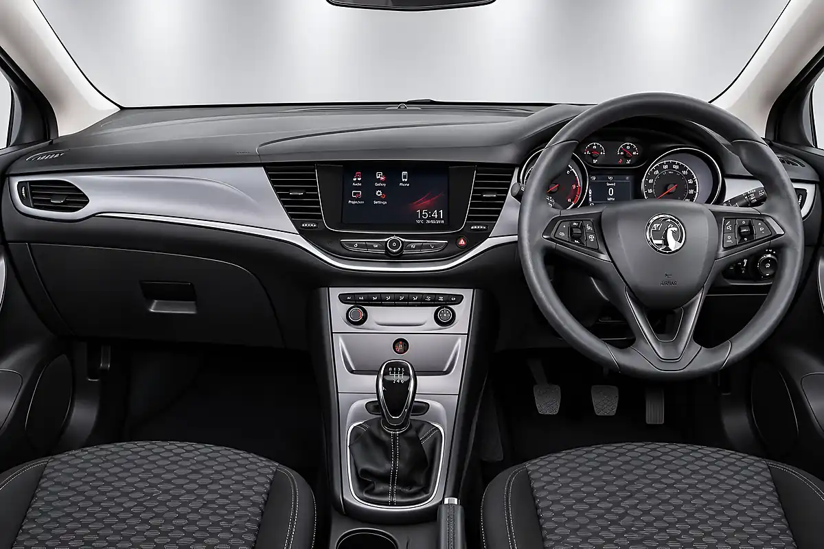 Used 2016 Vauxhall Astra Design Blue - Interior and Exterior details 18