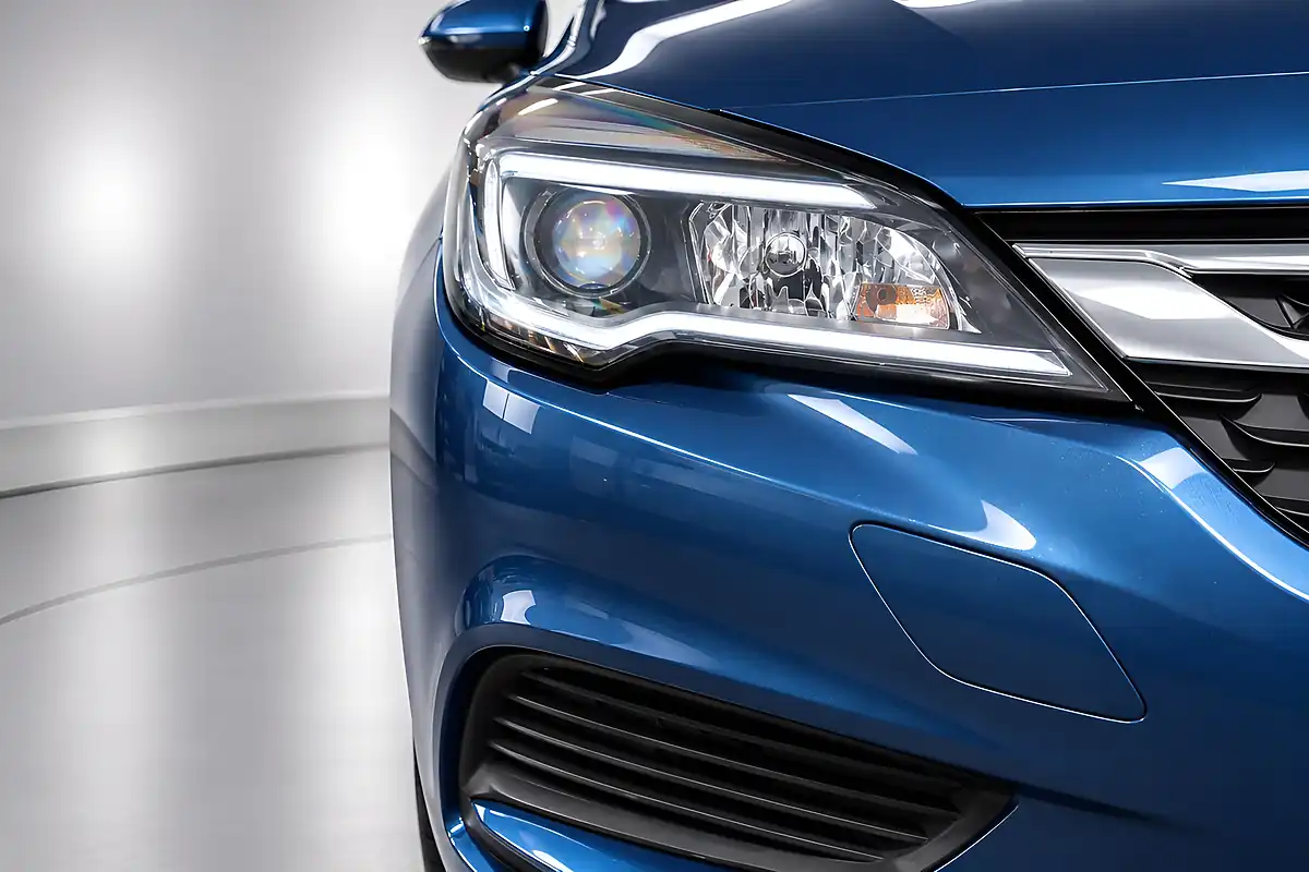 Used 2016 Vauxhall Astra Design Blue - Interior and Exterior details 3