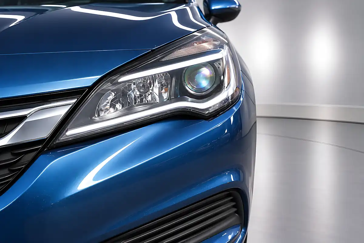 Used 2016 Vauxhall Astra Design Blue - Interior and Exterior details 6