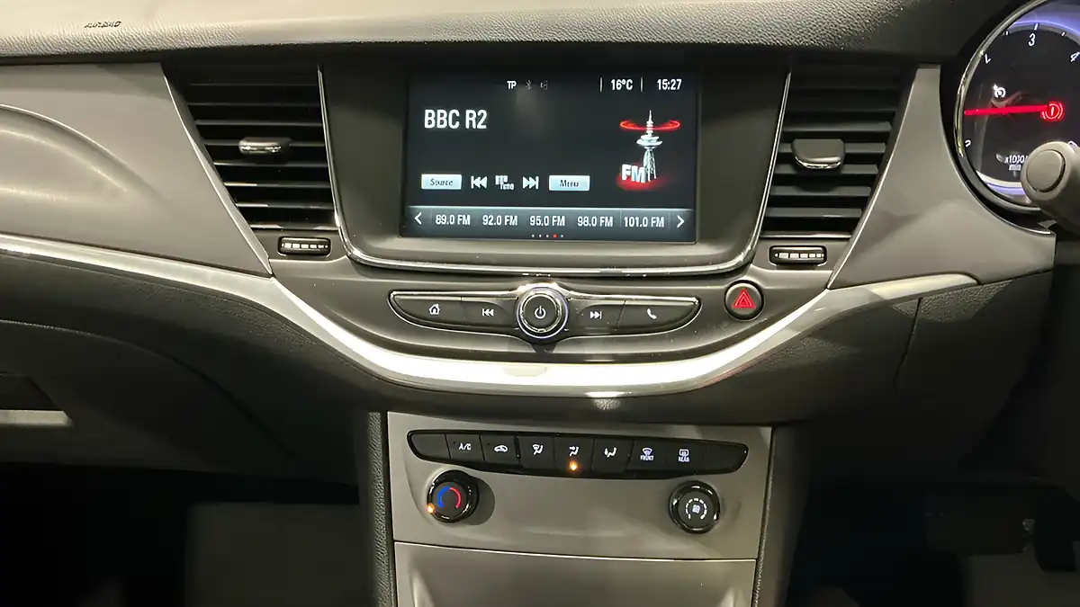 Used 2016 Vauxhall Astra Design Brown - Interior and Exterior details 13