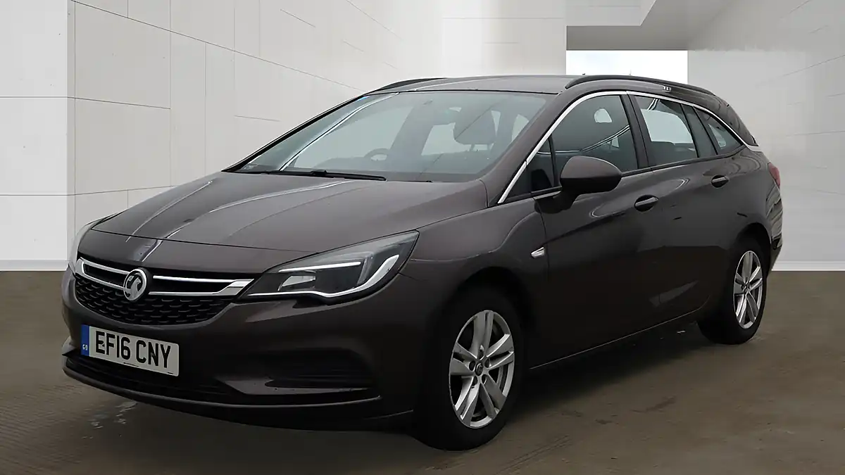 Used 2016 Vauxhall Astra Design Brown - Interior and Exterior details 2