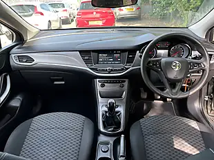 Used 2016 Vauxhall Astra Design Grey - Interior and Exterior details 12