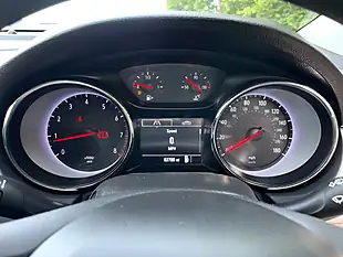 Used 2016 Vauxhall Astra Design Grey - Interior and Exterior details 13