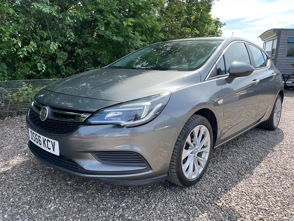 Used 2016 Vauxhall Astra Design Grey - Interior and Exterior details 2