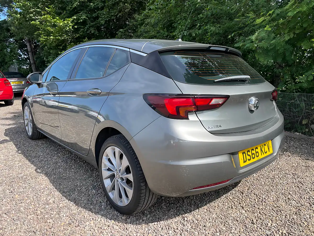 Used 2016 Vauxhall Astra Design Grey - Interior and Exterior details 4