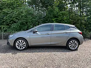 Used 2016 Vauxhall Astra Design Grey - Interior and Exterior details 6