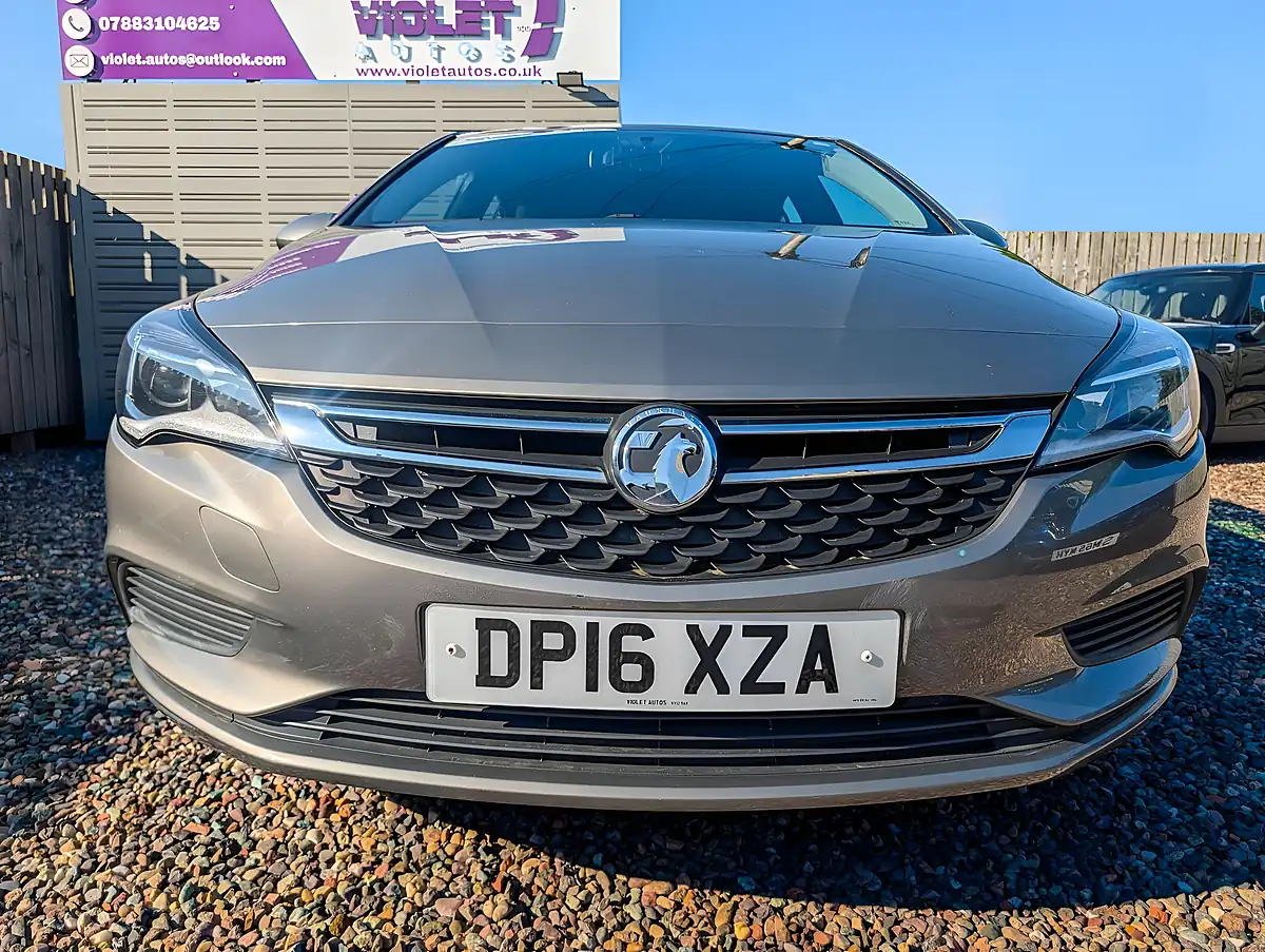 Used 2016 Vauxhall Astra Design Grey - Interior and Exterior details 6