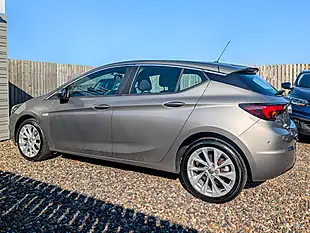 Used 2016 Vauxhall Astra Design Grey - Interior and Exterior details 9