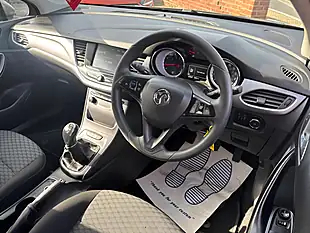 Used 2016 Vauxhall Astra Design Grey - Interior and Exterior details 10