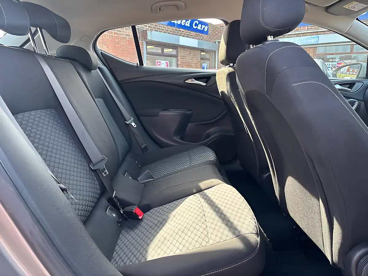 Used 2016 Vauxhall Astra Design Grey - Interior and Exterior details 13