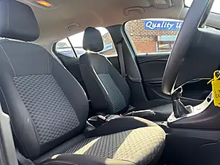 Used 2016 Vauxhall Astra Design Grey - Interior and Exterior details 16