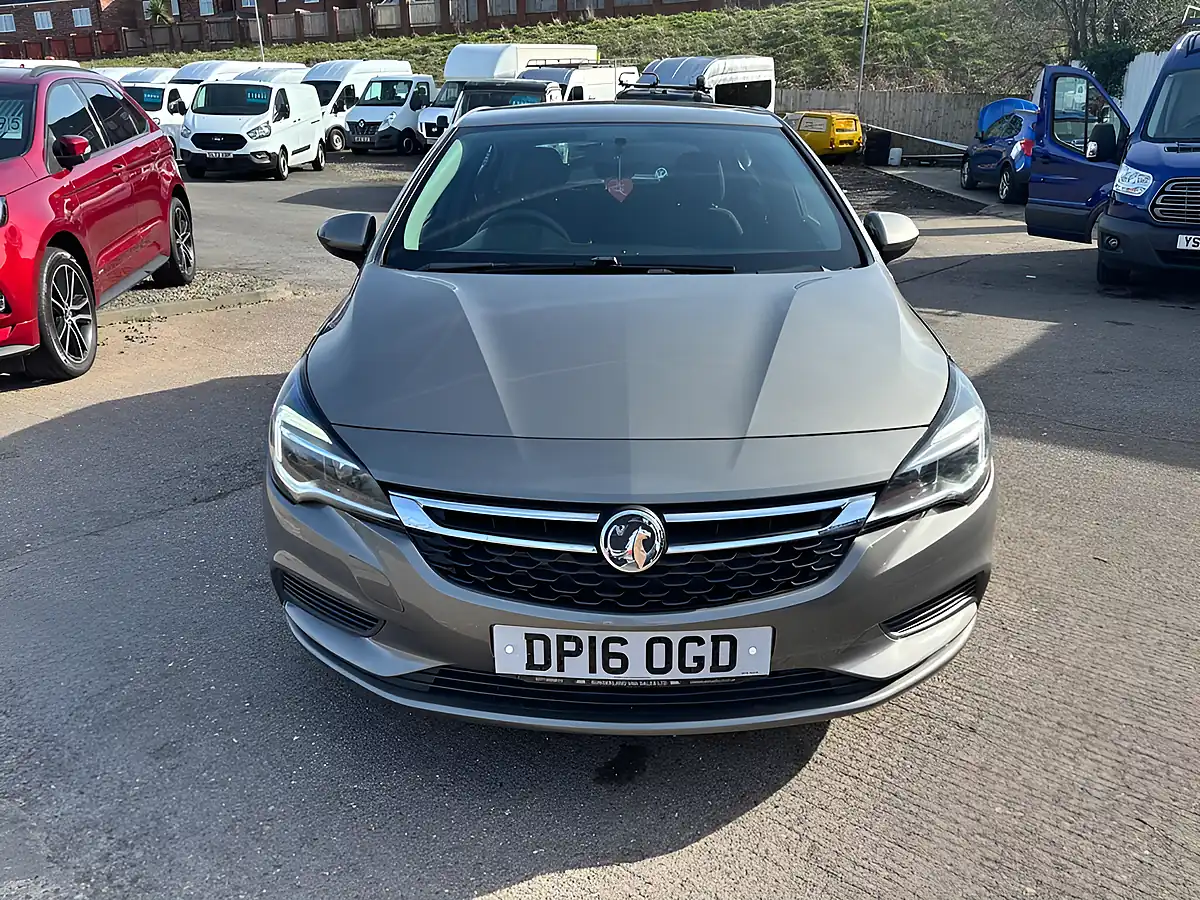 Used 2016 Vauxhall Astra Design Grey - Interior and Exterior details 4