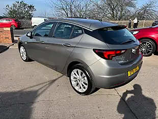 Used 2016 Vauxhall Astra Design Grey - Interior and Exterior details 7