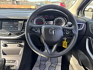 Used 2016 Vauxhall Astra Design Grey - Interior and Exterior details 9