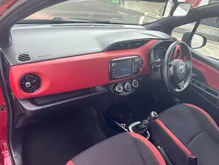 Used 2016 Vauxhall Astra Design - Interior and Exterior details 15