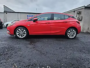 Used 2016 Vauxhall Astra Design Red - Interior and Exterior details 3
