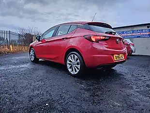 Used 2016 Vauxhall Astra Design Red - Interior and Exterior details 4