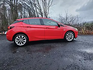 Used 2016 Vauxhall Astra Design Red - Interior and Exterior details 6