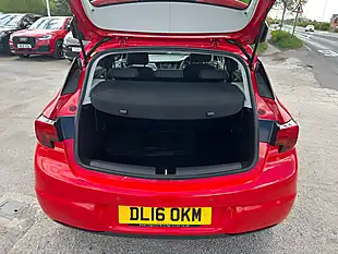 Used 2016 Vauxhall Astra Design Red - Interior and Exterior details 10