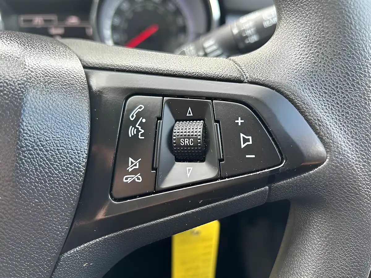 Used 2016 Vauxhall Astra Design Red - Interior and Exterior details 5