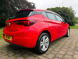 Used 2016 Vauxhall Astra Design Red - Interior and Exterior details 3