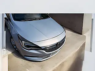 Used 2016 Vauxhall Astra Design Silver - Interior and Exterior details 10