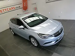 Used 2016 Vauxhall Astra Design Silver - Interior and Exterior details 18