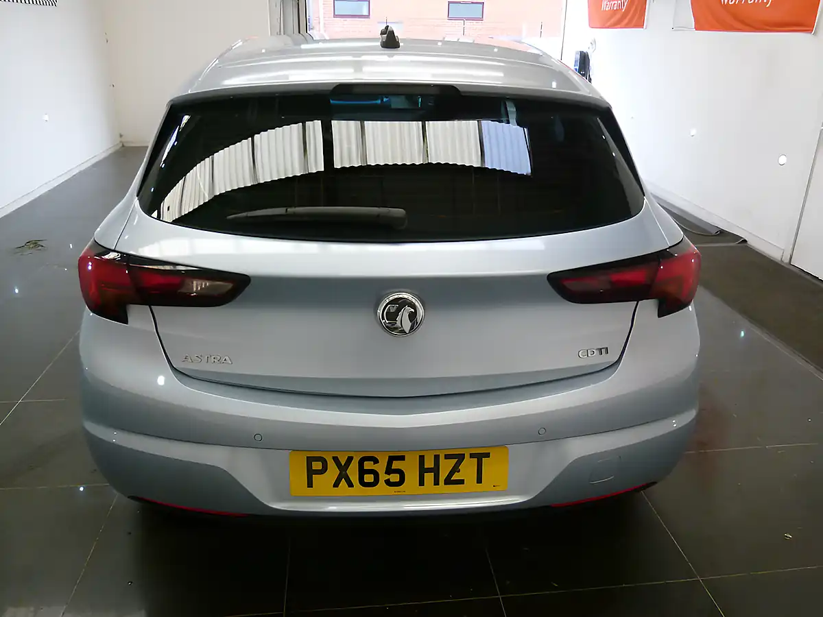 Used 2016 Vauxhall Astra Design Silver - Interior and Exterior details 7