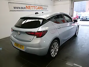 Used 2016 Vauxhall Astra Design Silver - Interior and Exterior details 8