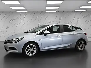 Used 2016 Vauxhall Astra Design Silver - Interior and Exterior details 5