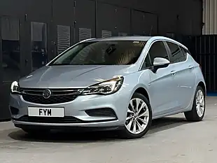 Used 2016 Vauxhall Astra Design Silver - Interior and Exterior details 15