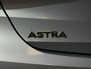 Used 2016 Vauxhall Astra Design Silver - Interior and Exterior details 5