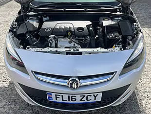Used 2016 Vauxhall Astra Design Sovereign Silver Met - Interior and Exterior details 18