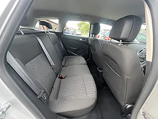 Used 2016 Vauxhall Astra Design Sovereign Silver Met - Interior and Exterior details 4