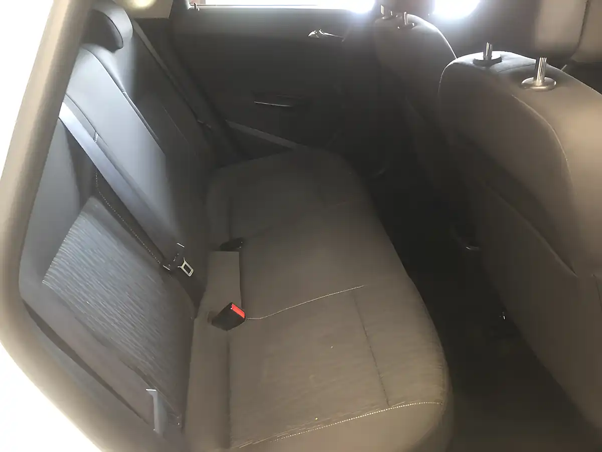 Used 2016 Vauxhall Astra Design White - Interior and Exterior details 12