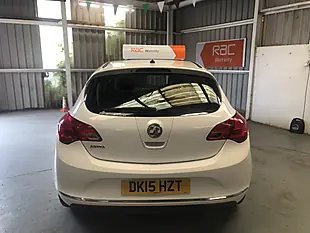 Used 2016 Vauxhall Astra Design White - Interior and Exterior details 5