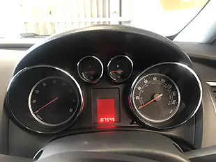 Used 2016 Vauxhall Astra Design White - Interior and Exterior details 8
