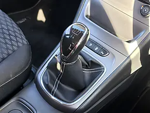 Used 2016 Vauxhall Astra Design White - Interior and Exterior details 12