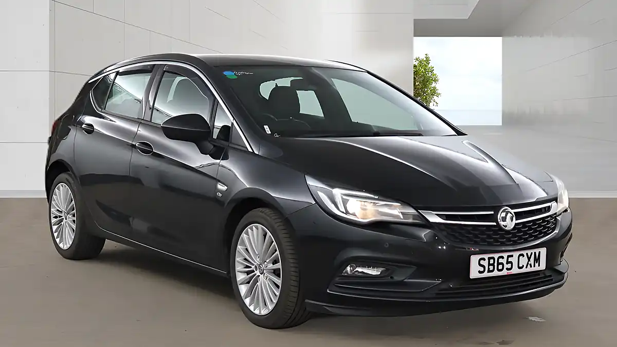 Used 2016 Vauxhall Astra Elite Black - Front View