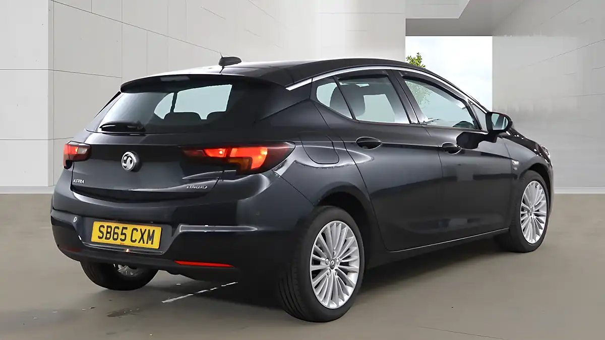 Used 2016 Vauxhall Astra Elite Black - Interior and Exterior details 4