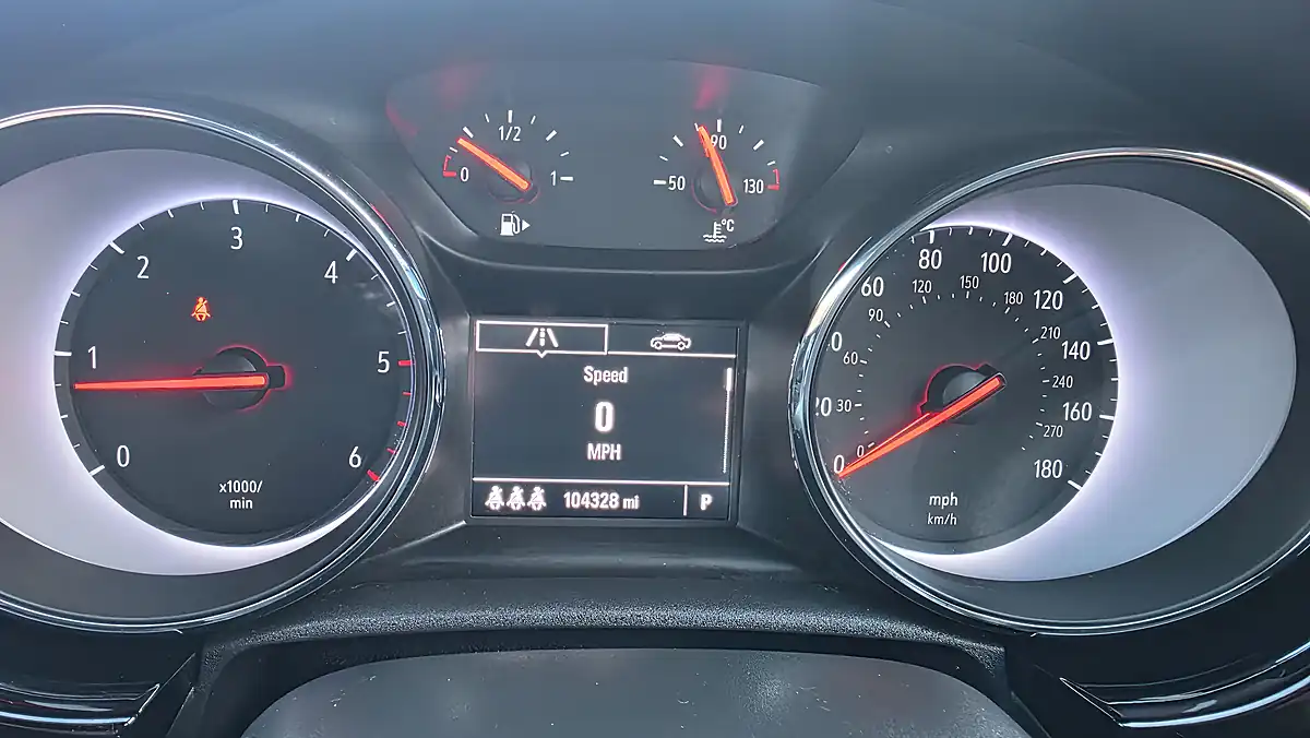 Used 2016 Vauxhall Astra Elite Blue - Interior and Exterior details 14