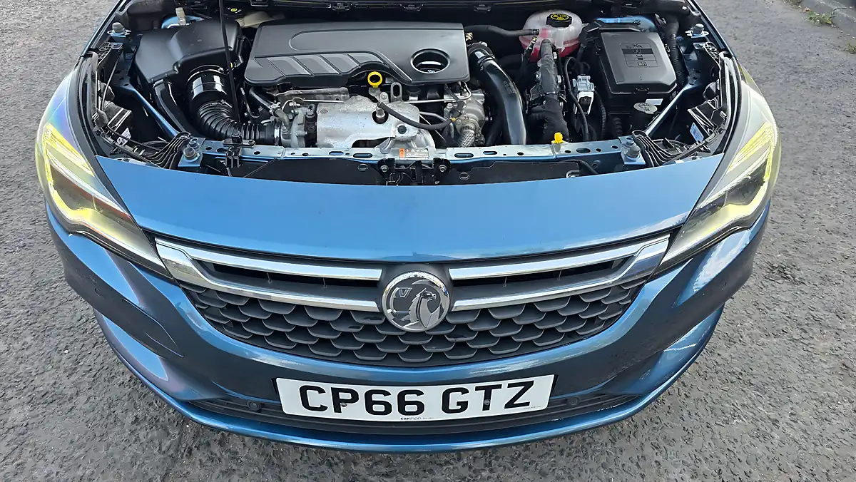 Used 2016 Vauxhall Astra Elite Blue - Interior and Exterior details 20