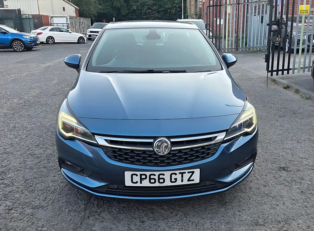 Used 2016 Vauxhall Astra Elite Blue - Interior and Exterior details 4
