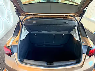 Used 2016 Vauxhall Astra Elite Bronze - Interior and Exterior details 10