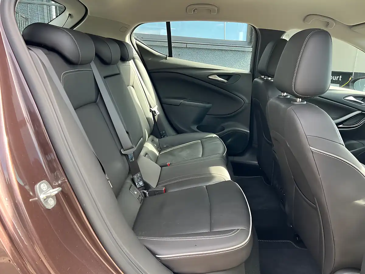 Used 2016 Vauxhall Astra Elite Brown - Interior and Exterior details 15