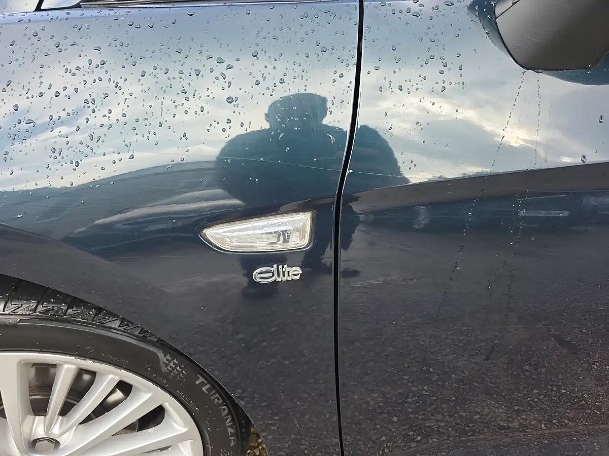 Used 2016 Vauxhall Astra Elite Green - Interior and Exterior details 16